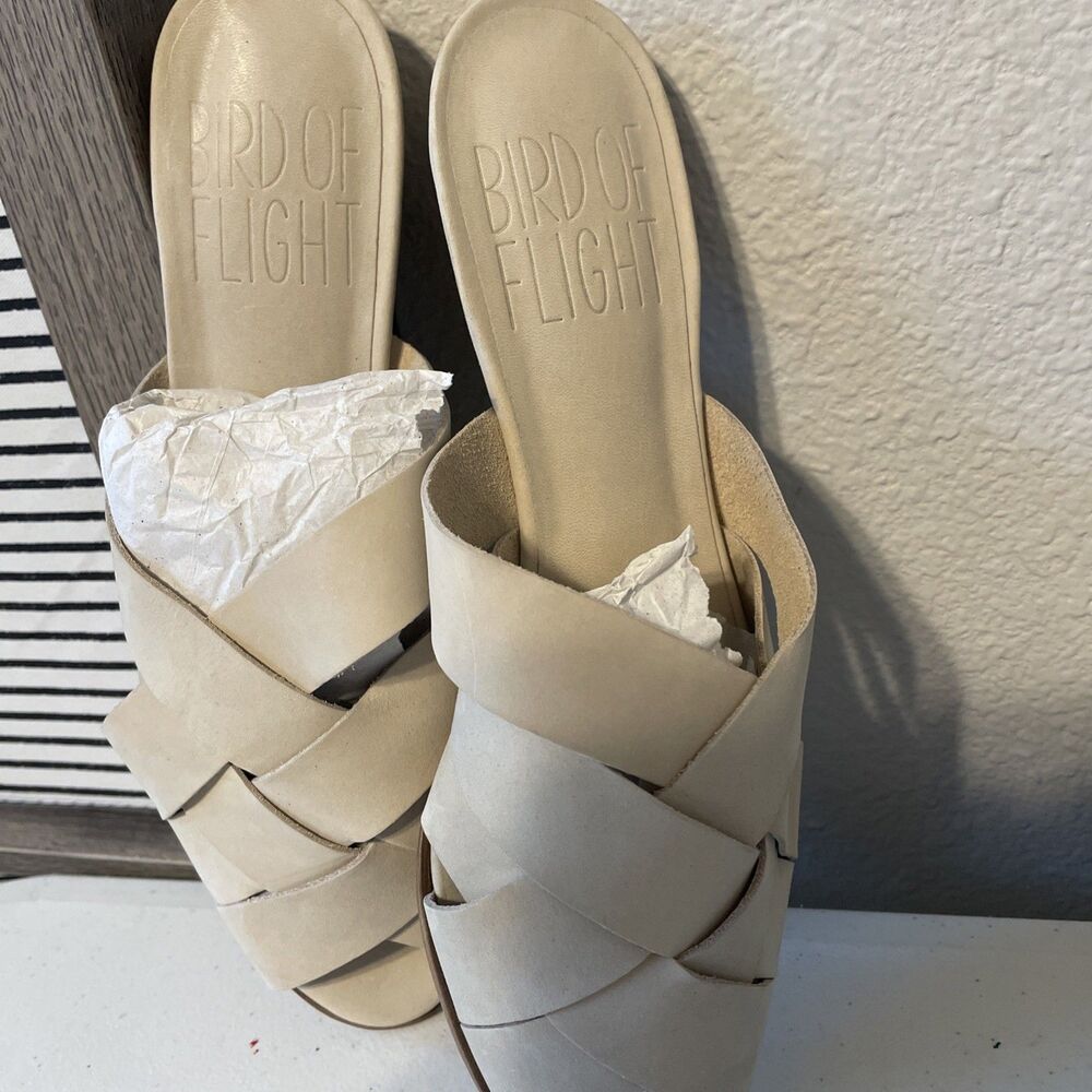 NEW Bird of Flight Slip Ons Shoes Womens Size 8B Tan Suede Feel Wood Heel